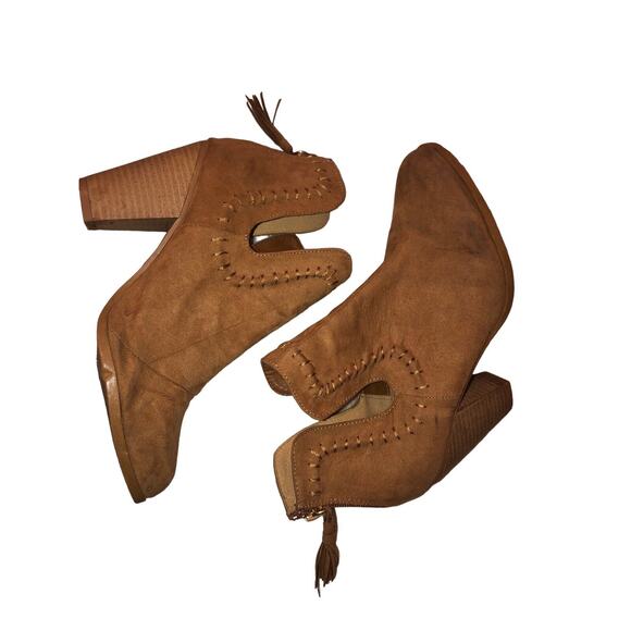 Qupid Womens Brown Suede Ankle Boots Size 6 M- back zipper - heels - Picture 5 of 9